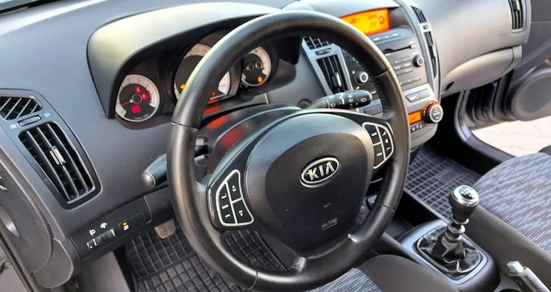 Kia Ceed cena 18900 przebieg: 103000, rok produkcji 2009 z Płock małe 326